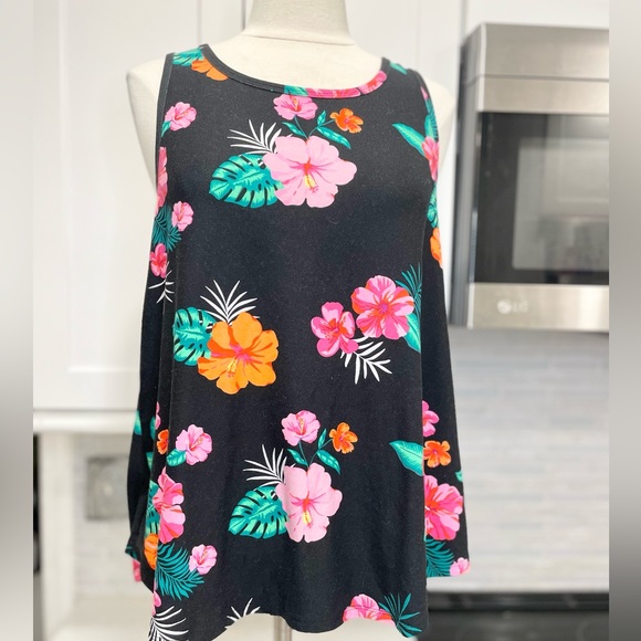 Other - Tropical Tank Top!